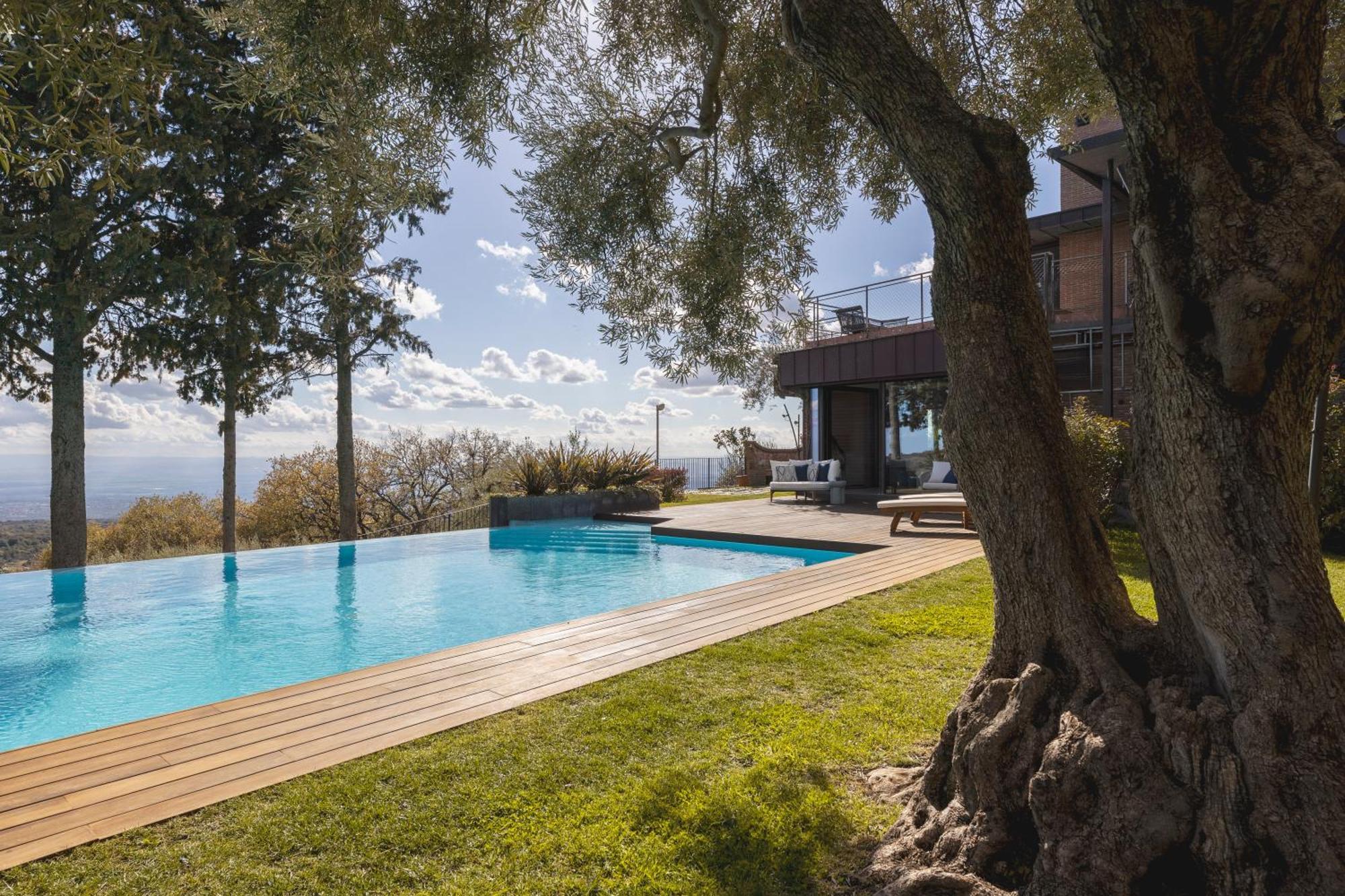 Scialaj Villa Di Lusso Sull'Etna Con Piscina E Vista Mare 라갈나 외부 사진