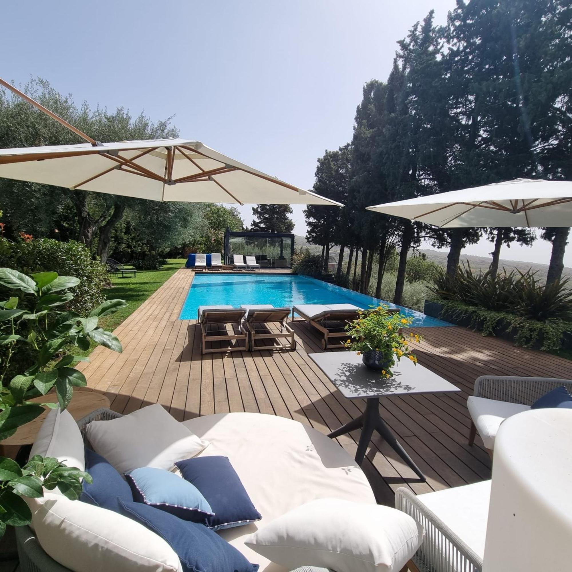 Scialaj Villa Di Lusso Sull'Etna Con Piscina E Vista Mare 라갈나 외부 사진