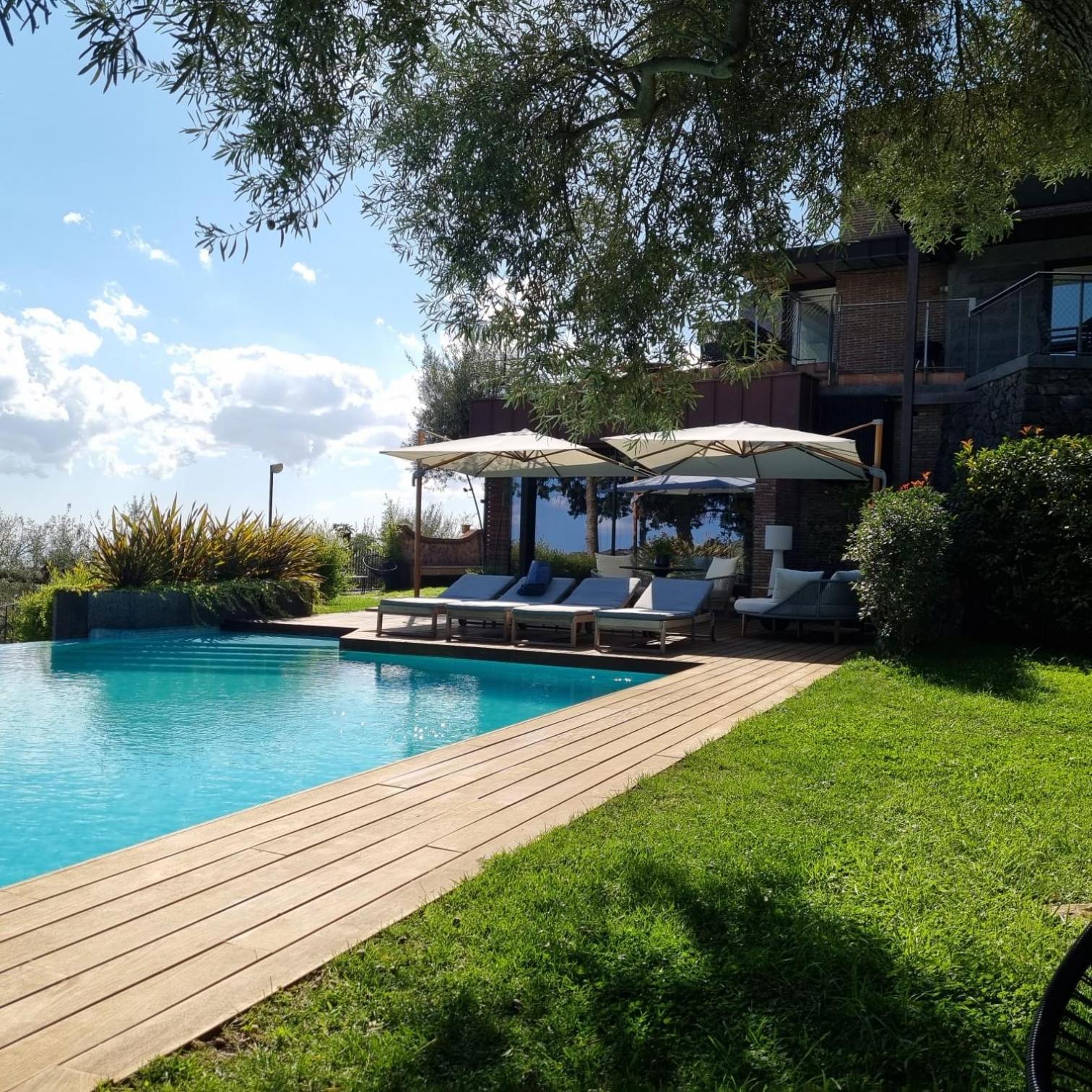 Scialaj Villa Di Lusso Sull'Etna Con Piscina E Vista Mare 라갈나 외부 사진
